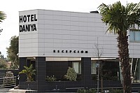 Carteles Hotel Daniya 018